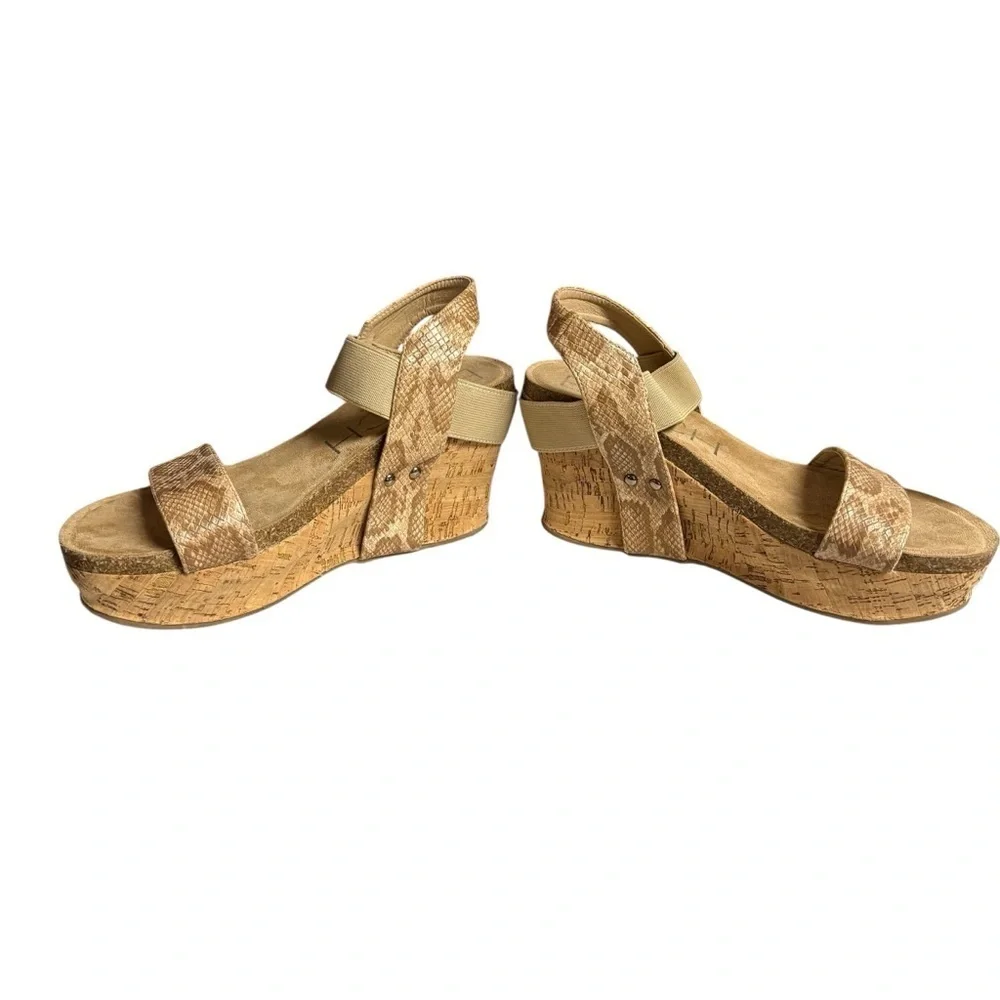 Beach by Matisse Point Break Wedge Sandal (Women's) - Natural - Sz 8 M
